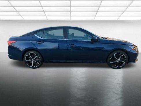 Used 2024 Nissan Altima 2.5 SR image 27