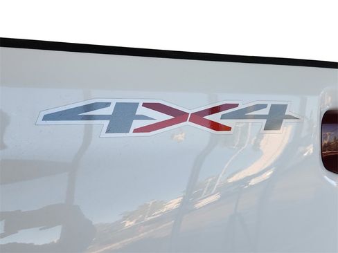 Used 2021 Chevrolet Silverado 2500 LT w/ Snow Plow Prep/Camper Package image 30