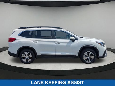 Used 2025 Subaru Ascent Premium AWD/4WD image 2
