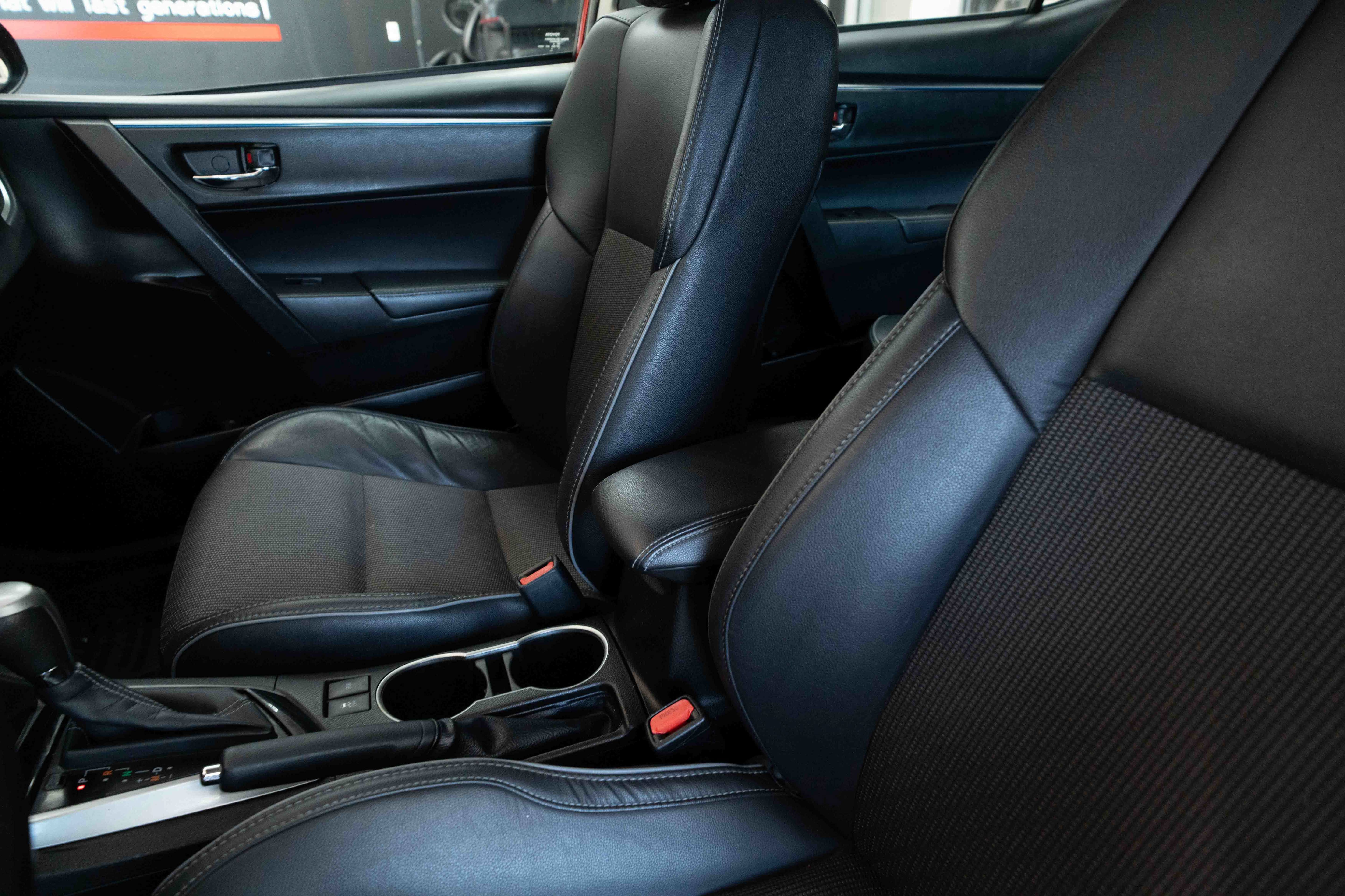 Used 2014 Toyota Corolla S FWD image 10