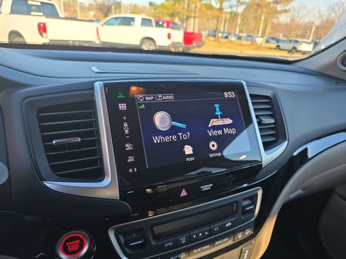 Used 2016 Honda Pilot Touring image 20