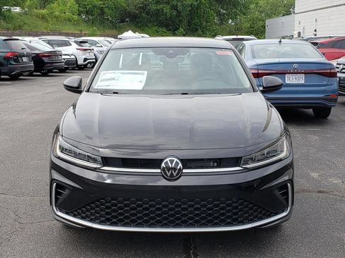 New 2026 Volkswagen Jetta SE FWD image 5