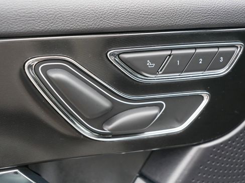 Used 2024 Lincoln Corsair Reserve image 16