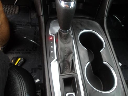Used 2020 Chevrolet Equinox LT FWD image 25