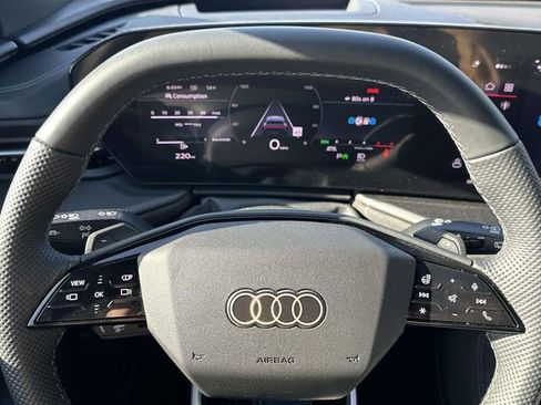 Used 2025 Audi SQ5 Premium Plus w/ Premium Plus Package AWD/4WD image 22