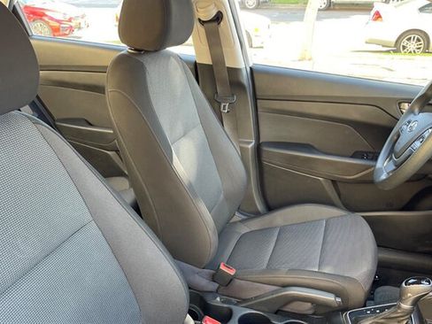 Used 2020 Hyundai Accent SE FWD image 18