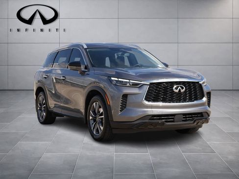 Certified 2023 INFINITI QX60 Luxe image 3