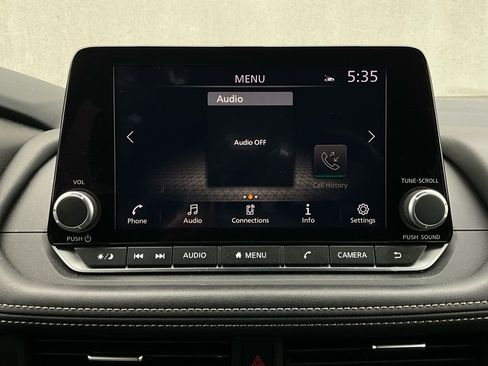 Used 2025 Nissan Rogue SV image 29