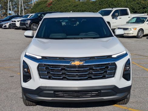 New 2026 Chevrolet Equinox LT FWD image 9