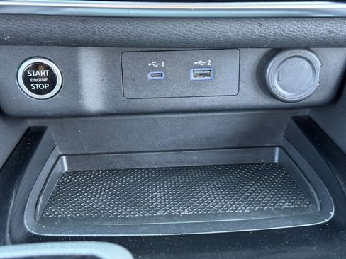 Used 2023 Nissan Rogue SV image 25