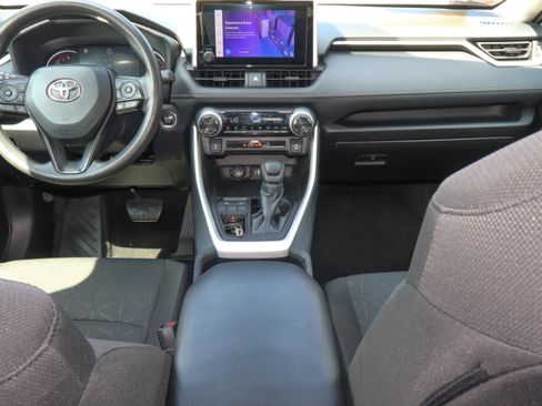 Used 2024 Toyota RAV4 XLE FWD image 10