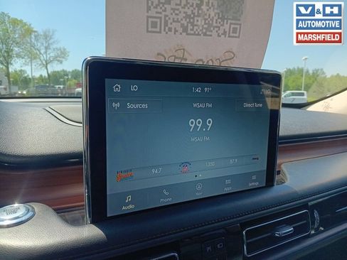 Used 2023 Lincoln Aviator Reserve AWD/4WD image 6