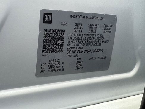 Used 2023 Buick Enclave Avenir w/ Avenir Technology Package AWD/4WD image 37