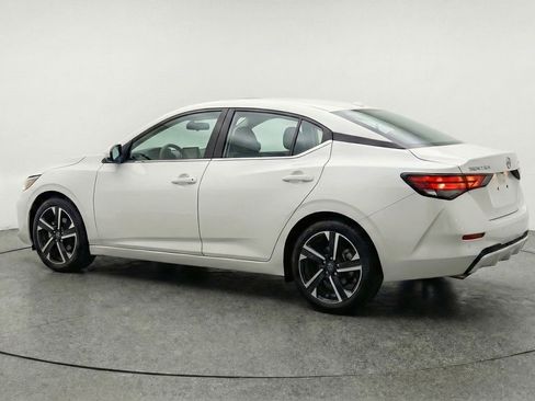 Used 2025 Nissan Sentra SV FWD image 6