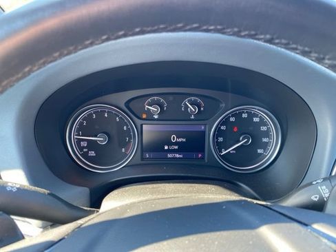 Used 2023 Buick Enclave Essence AWD/4WD image 21