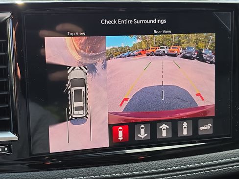 Certified 2025 Chrysler Pacifica Select w/ Uconnect Theater Family Group FWD image 21