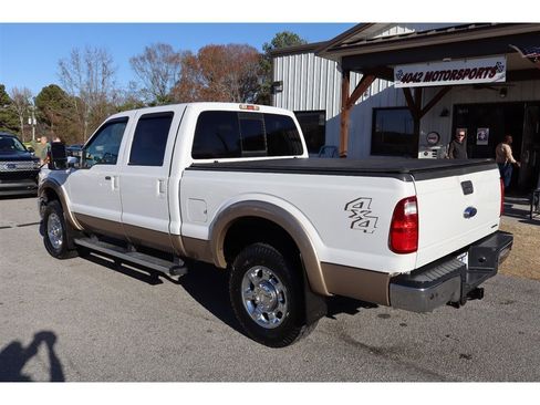 Used 2014 Ford F250 Lariat w/ Chrome Package image 3