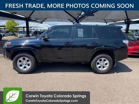 Used 2024 Toyota 4Runner SR5 Premium w/ Moonroof Package AWD/4WD image 5