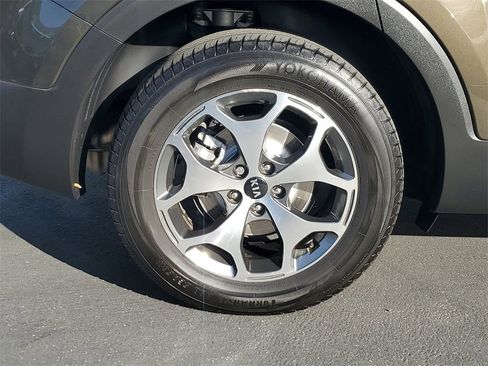 Used 2020 Kia Telluride EX w/ Towing Package image 7