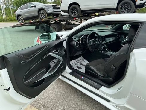Used 2019 Chevrolet Camaro SS w/ LPO, Ground Effects Package RWD image 15