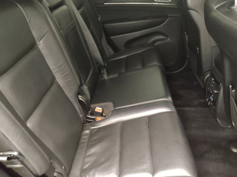 Used 2018 Jeep Grand Cherokee Limited RWD image 19
