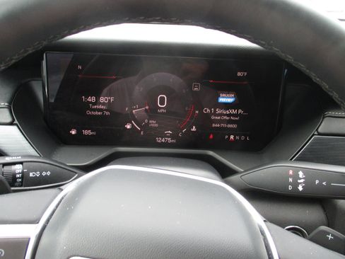 Used 2025 GMC Acadia Elevation image 21