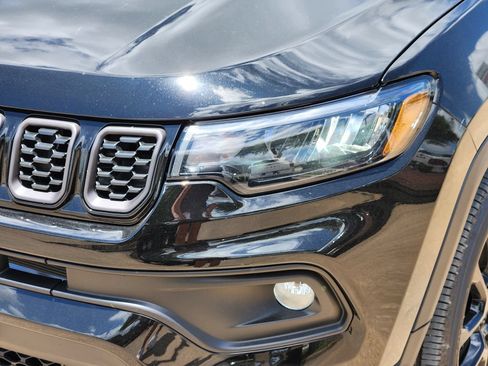 New 2026 Jeep Compass Latitude AWD/4WD image 5