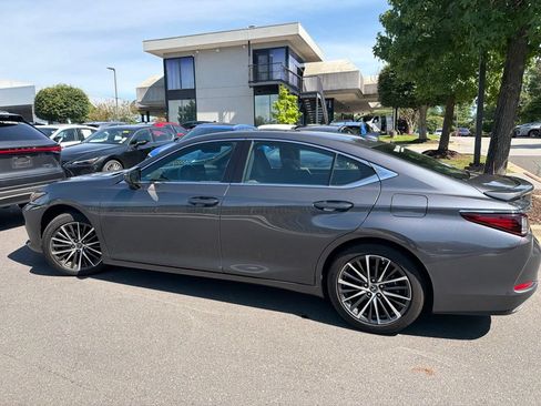 Certified 2025 Lexus ES 350 w/ Premium Package FWD image 16