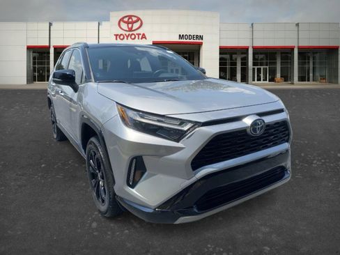 Used 2022 Toyota RAV4 XSE w/ XSE Grade Weather Package AWD/4WD image 3