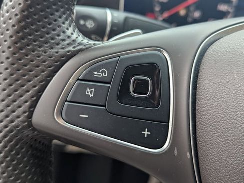 Used 2018 Mercedes-Benz E 400 Coupe image 9