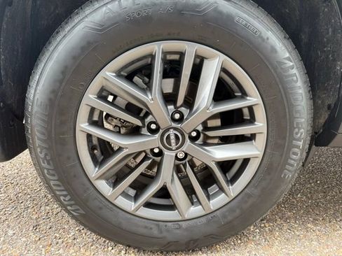 Certified 2023 Nissan Rogue S FWD image 28