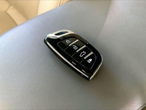 Used 2021 Cadillac XT5 Premium Luxury image 15