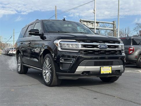 Certified 2022 Ford Expedition Limited image 50