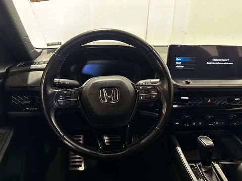 Used 2024 Honda Accord Sport image 4