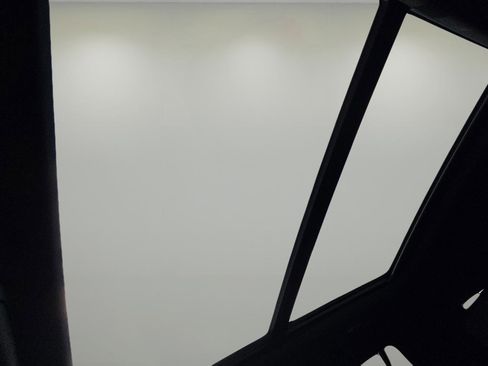 Used 2024 Chevrolet Tahoe Z71 w/ Z71 Off-Road Package image 37