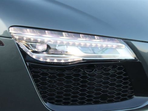 Used 2014 Audi R8 V10 image 26