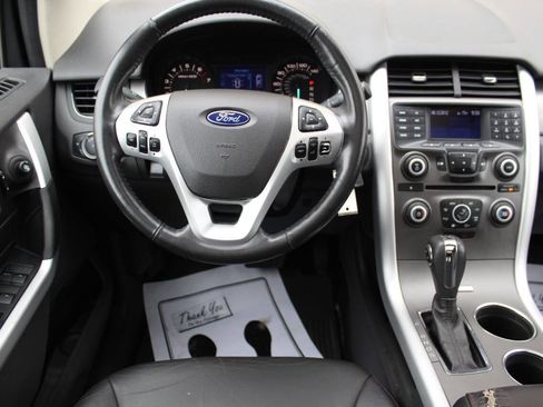 Used 2013 Ford Edge SEL image 21