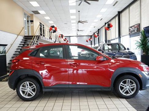 Used 2022 Hyundai Kona SE image 15