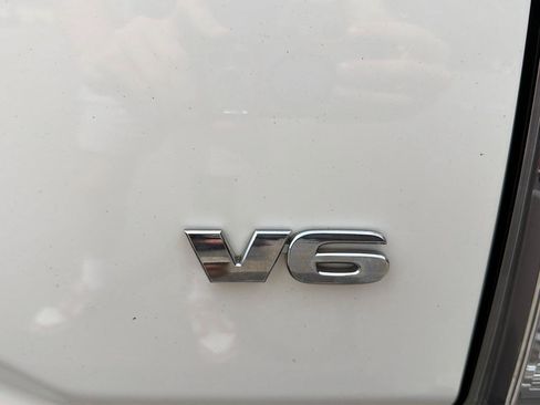 Used 2020 Toyota Tacoma TRD Sport AWD/4WD image 19