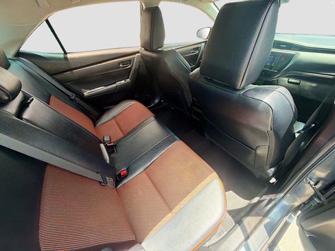 Used 2019 Toyota Corolla SE FWD image 28