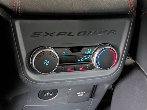 Certified 2026 Ford Explorer ST-Line w/ ST-Line Street Pack RWD image 22