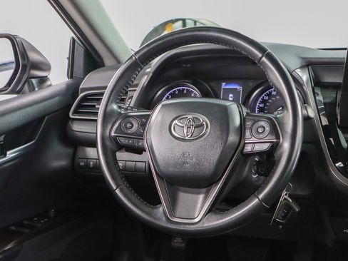 Used 2022 Toyota Camry SE FWD image 12