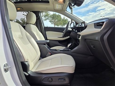 Used 2024 Buick Encore GX Avenir w/ Avenir Technology Package image 17
