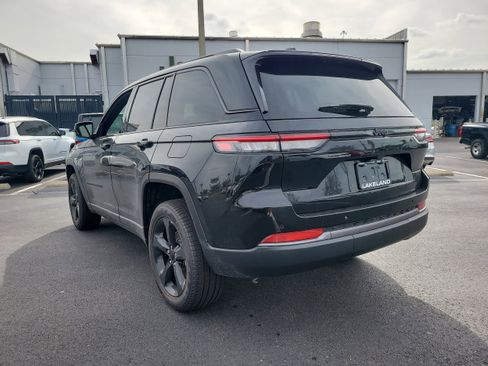 New 2026 Jeep Grand Cherokee Limited image 8