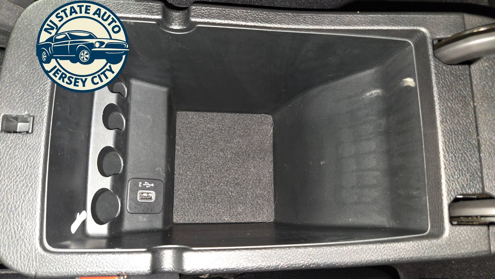 Used 2021 Jeep Cherokee Latitude Plus w/ Sun & Sound Group AWD/4WD image 23