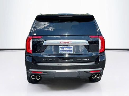 Used 2021 GMC Yukon Denali w/ Denali Premium Package image 6