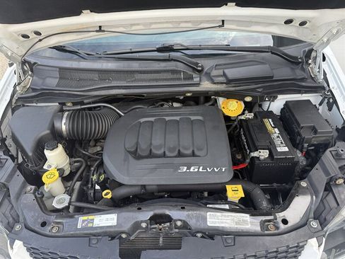 Used 2017 Dodge Grand Caravan GT FWD image 9