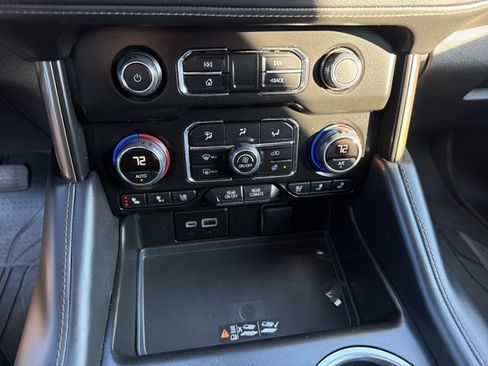 Used 2024 Chevrolet Tahoe High Country w/ Advanced Technology Package image 23