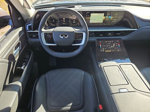 Used 2025 INFINITI QX80 Luxe image 10