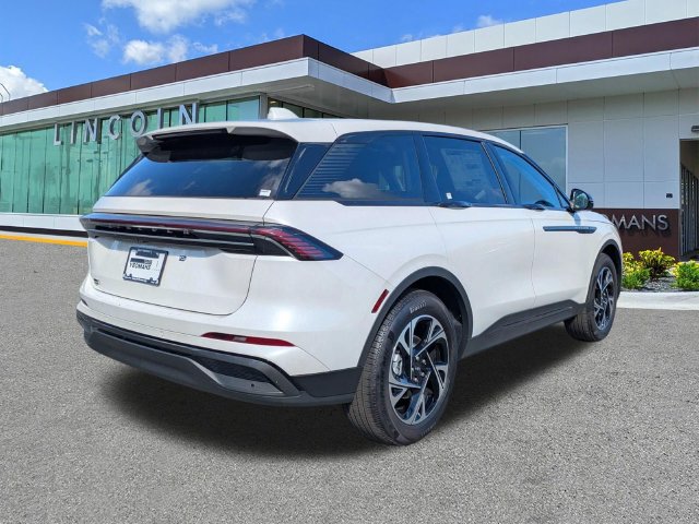 New 2026 Lincoln Nautilus Premier w/ Jet Appearance Package AWD/4WD image 4